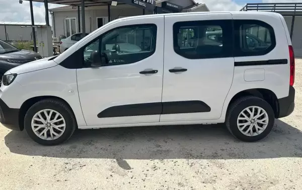 Fiat Doblo for rent in Midyat