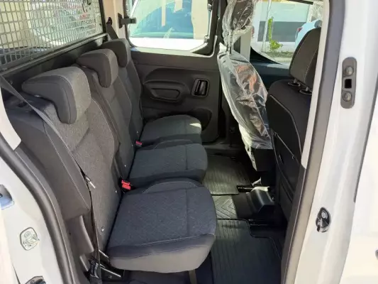 Opel Combo for rent in Turgutreis