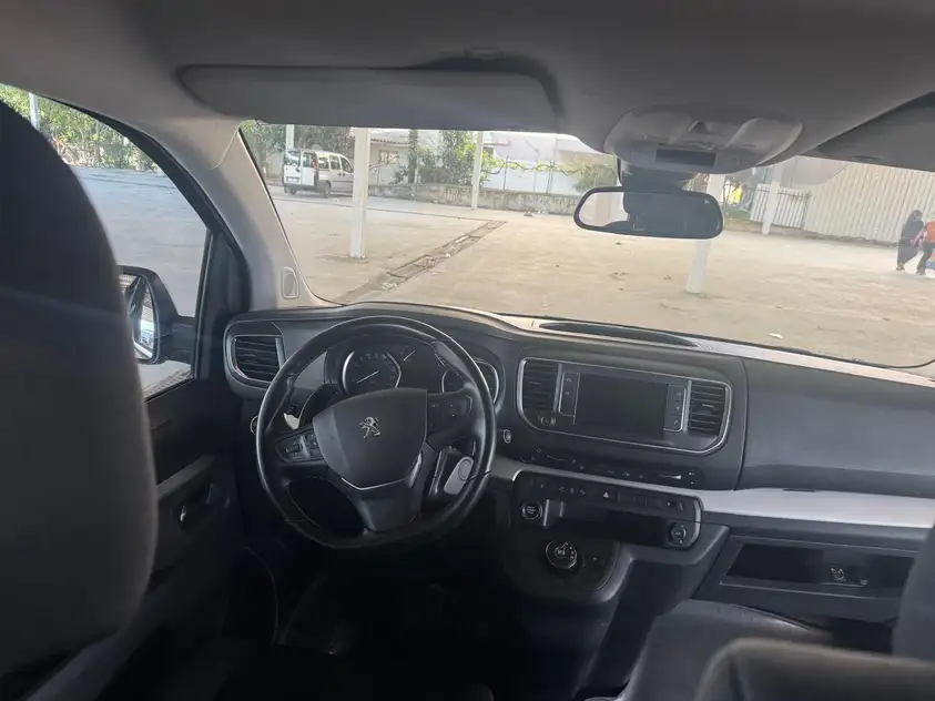 Kayseri'de kiralık Peugeot Traveller
