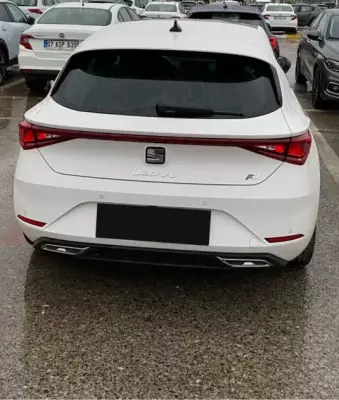 Seat Leon for rent in Gaziantep