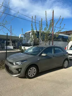 KIA Rio for rent in Istanbul