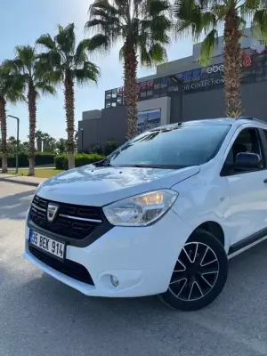 Dacia Lodgy for rent in Istanbul