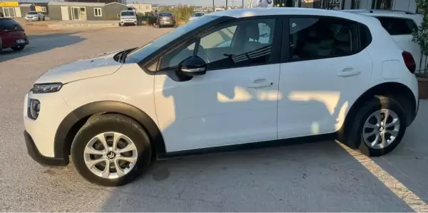 Citroen C3 for rent in Istanbul