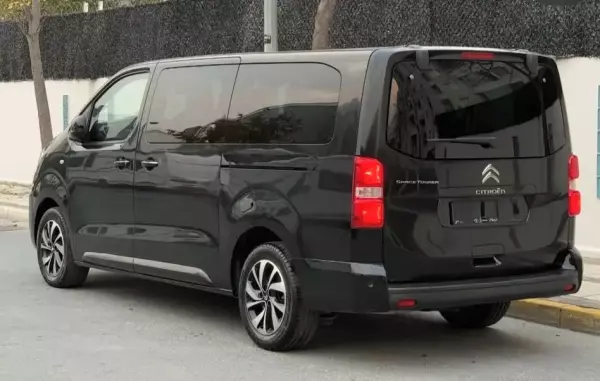 Citroen Jumpy for rent in Ayas