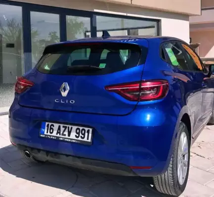 Renault Clio for rent in Arapgir