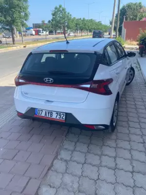 Hyundai i20 for rent in Dosemealti