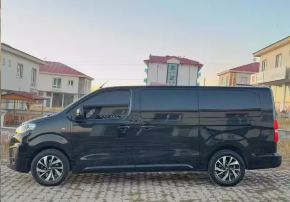 Citroen Jumpy for rent in Istanbul