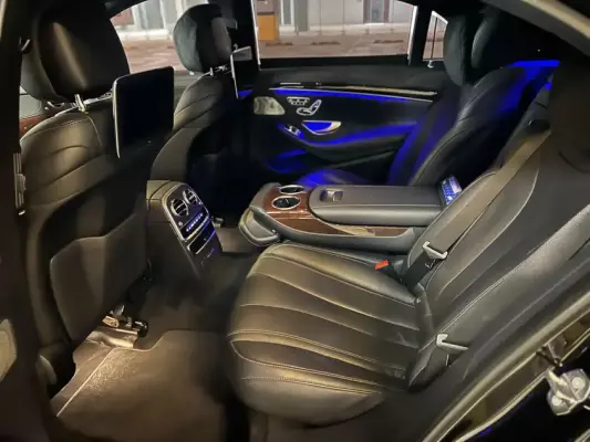 Mercedes S400 for rent in Istanbul
