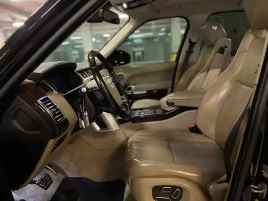 Range Rover Vogue for rent in Istanbul