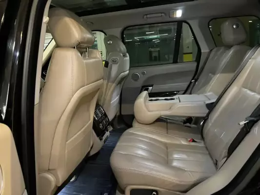 Range Rover Vogue for rent in Istanbul