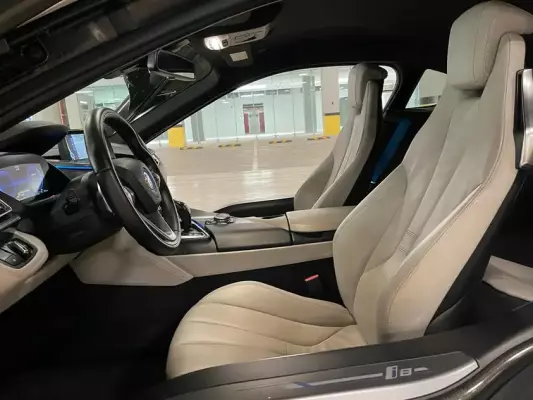 BMW i8 for rent in Istanbul