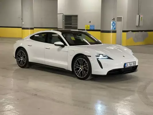 Porsche Taycan for rent in Istanbul