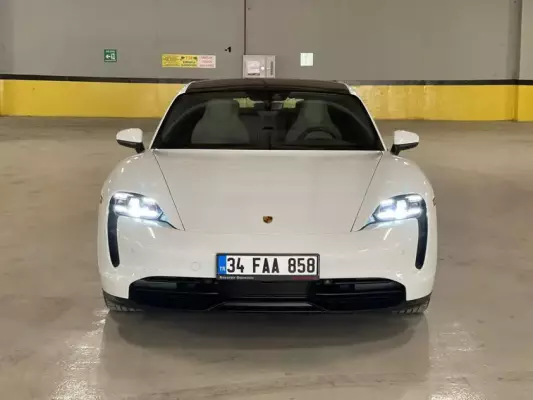 Porsche Taycan for rent in Istanbul