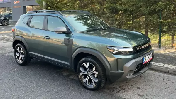 Renault Duster for rent in Turkey