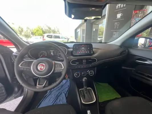 Fiat Egea Cross for rent in Karsiyaka