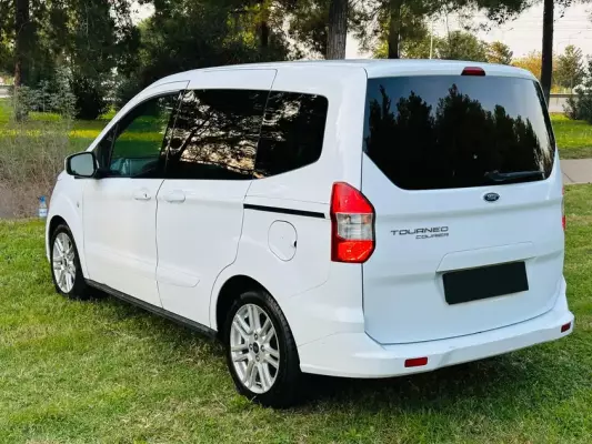 Ford Tourneo Courier for rent in Fethiye