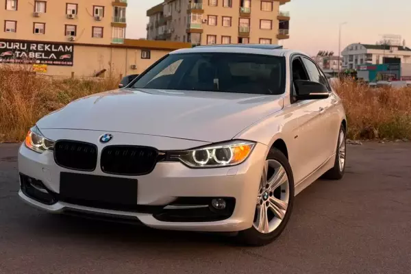 BMW 320i for rent in Antalya