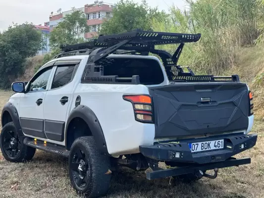 Mitsubishi L200 for rent in Istanbul