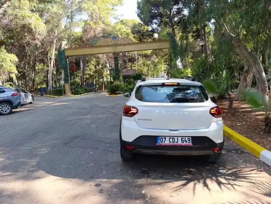 D&ouml;şemealtı'nda kiralık Dacia Sandero Stepway