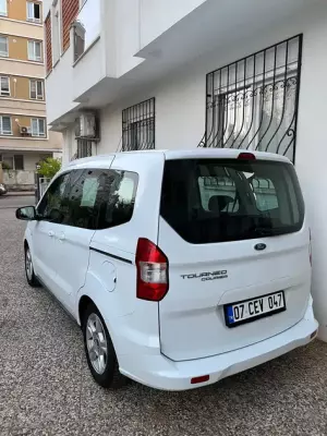 Ford Tourneo Courier for rent in Istanbul