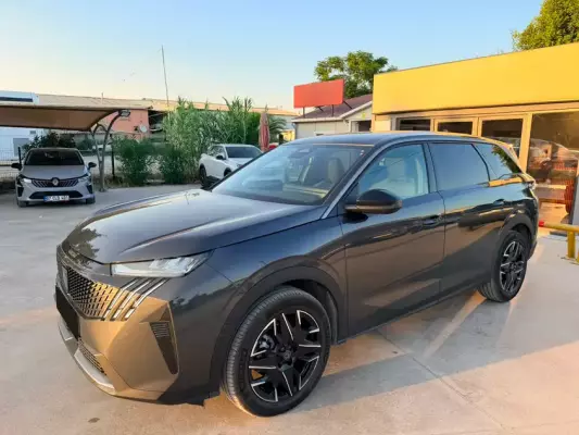 Peugeot 5008 for rent in Seferihisar