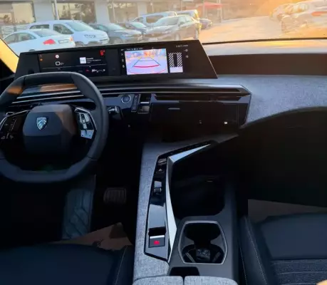 Peugeot 5008 for rent in Seferihisar