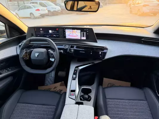 Peugeot 5008 for rent in Seferihisar