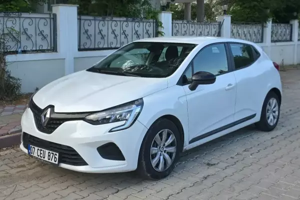 Renault Clio for rent in Antalya
