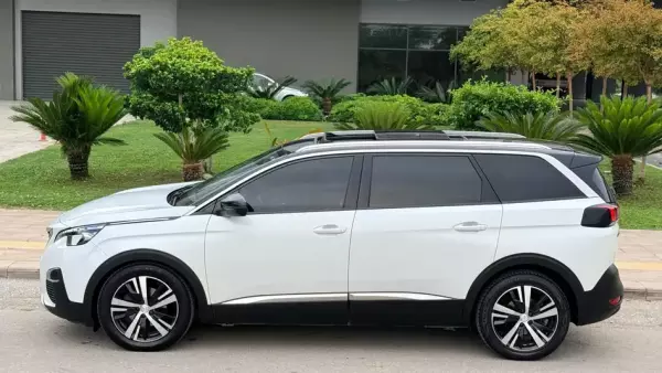 Peugeot 5008 for rent in Antalya