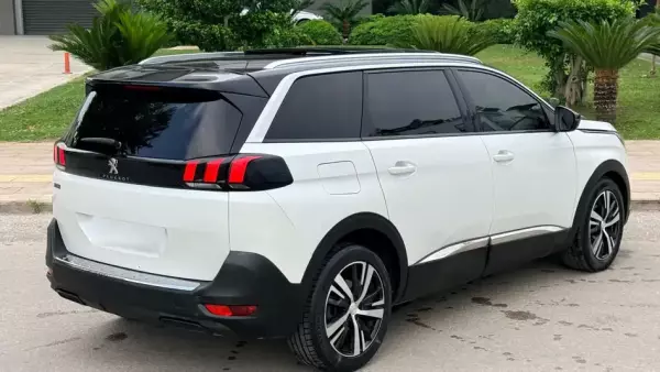 Peugeot 5008 for rent in Antalya