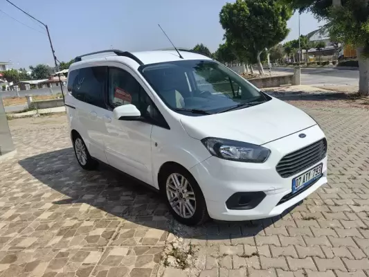 Ford Tourneo Courier for rent in Alanya