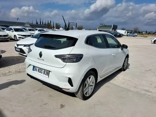 Alanya'da kiralık Renault Clio