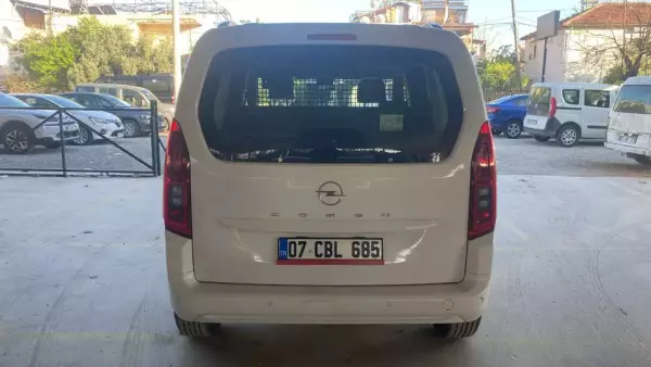 Opel Combo for rent in Konya