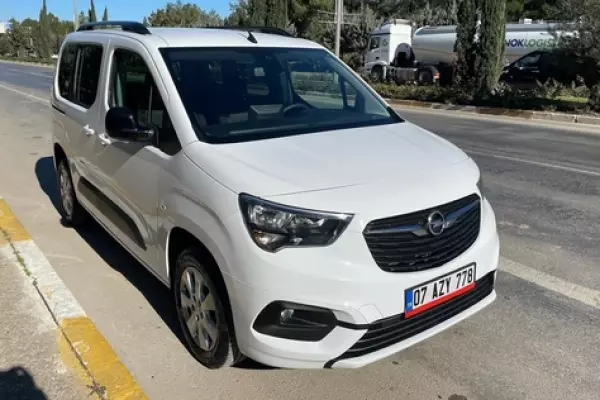 Opel Combo for rent in Istanbul