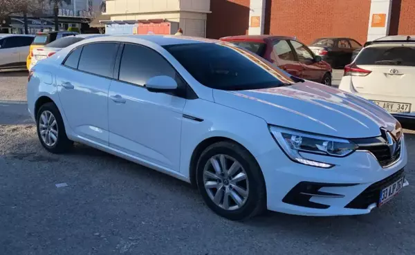Renault Megane for rent in Hakkari