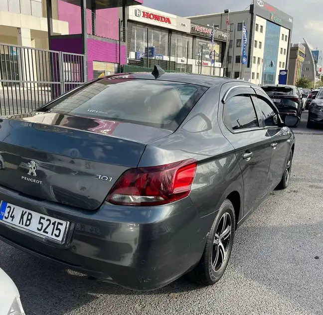 Peugeot 301 for rent in Tokat