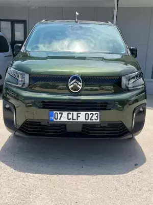 Citroen Berlingo for rent in Istanbul