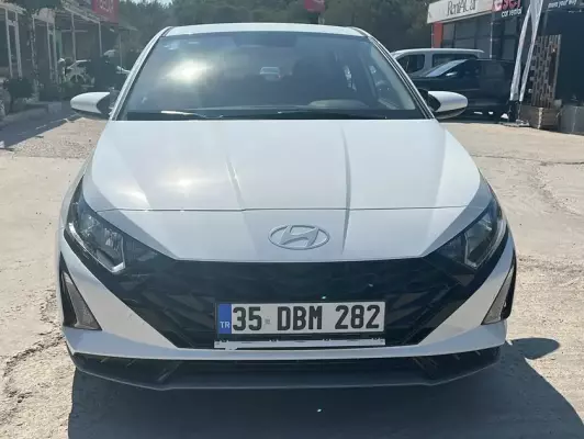 Hyundai i20 for rent in Istanbul