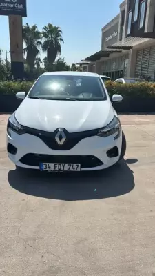 Renault Clio for rent in Istanbul