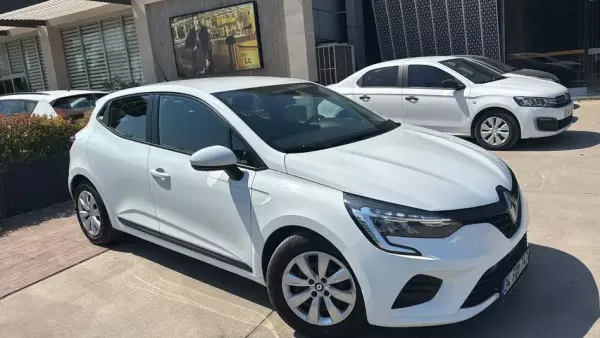 Renault Clio for rent in Turunc