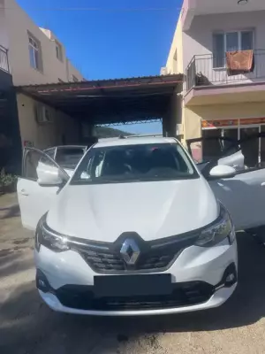 Renault Taliant for rent in Istanbul