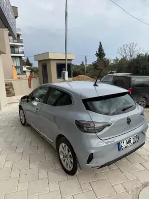 Renault Clio for rent in Arapgir