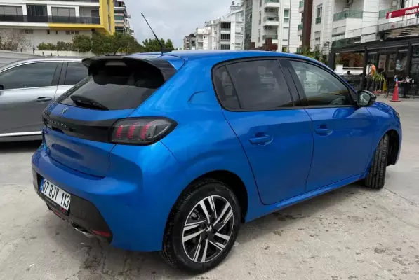 Peugeot 208 for rent in Orhangazi
