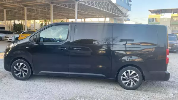 Fiat Ulysse for rent in Istanbul