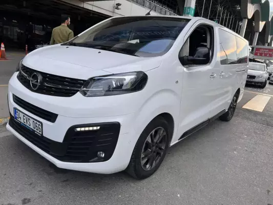 Opel Zafira for rent in Istanbul