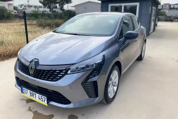 Tekirova'da kiralık Renault Clio