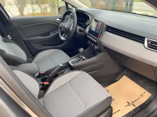 Tekirova'da kiralık Renault Clio