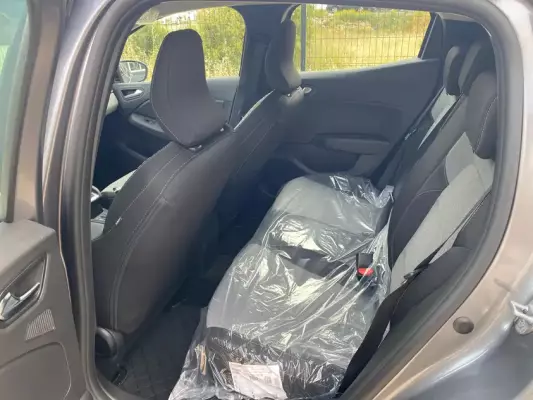 Tekirova'da kiralık Renault Clio