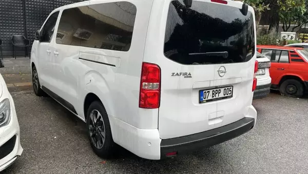 Opel Zafira for rent in Selcuk