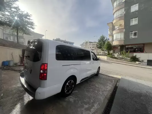 Opel Zafira for rent in Denizli